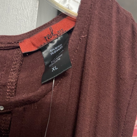 Top - Picture 3 of 3